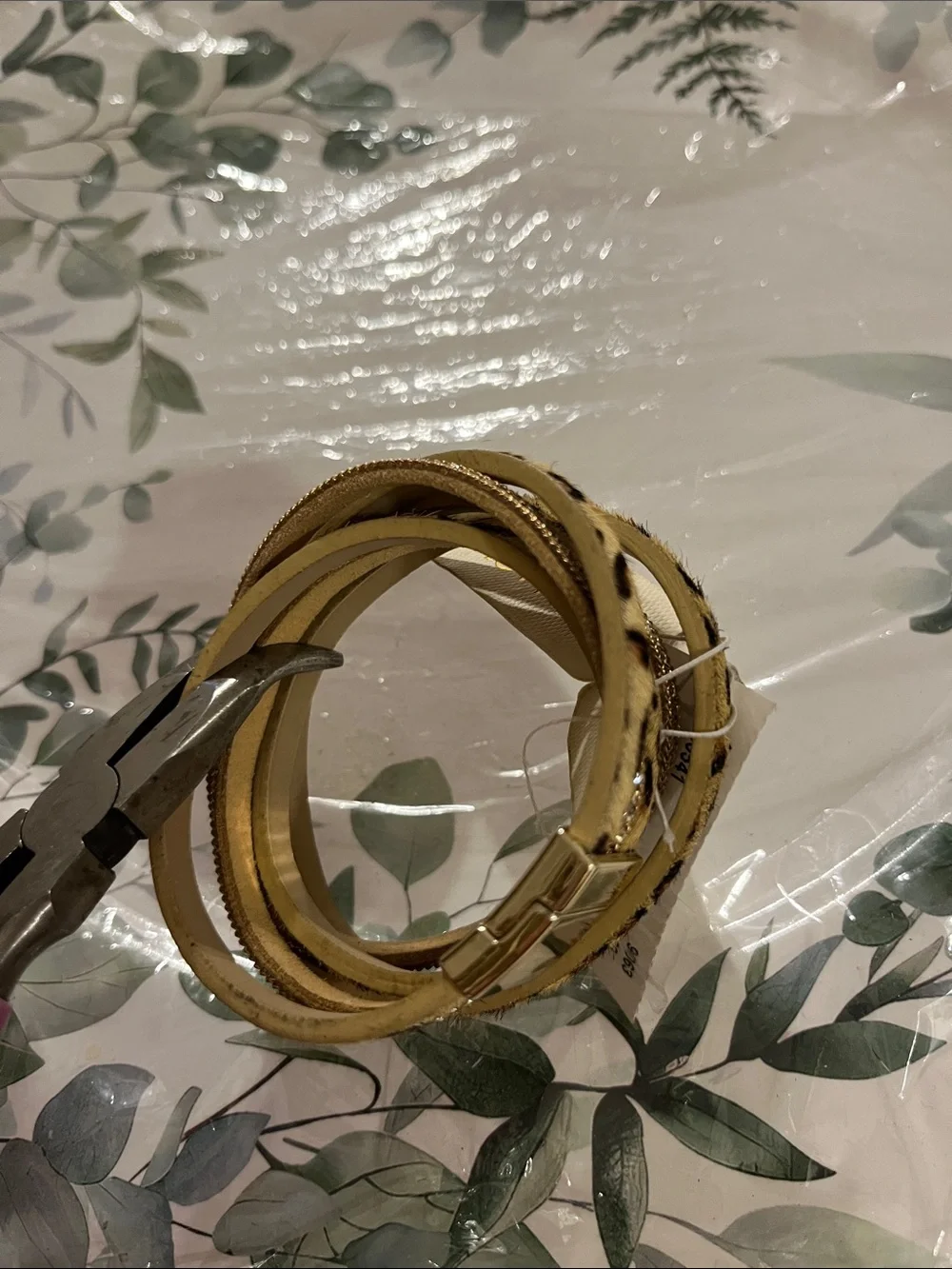SAACHI Beige and Gold Leopard Print Wrap-Around Bracelet